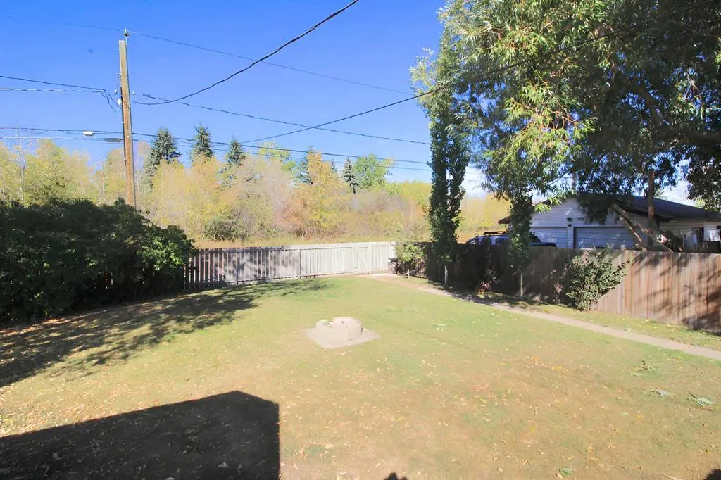 2 Forest Close