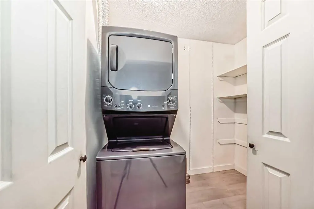 9800 Horton Road SW, #102