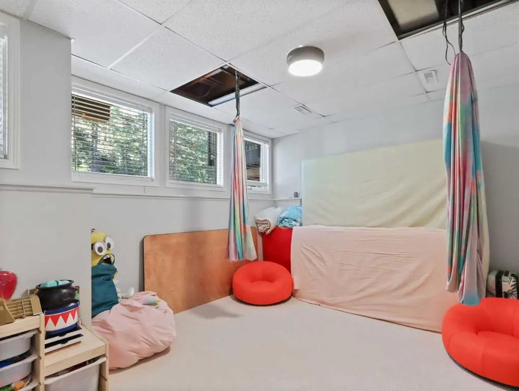 242 Benchlands Terrace, #24