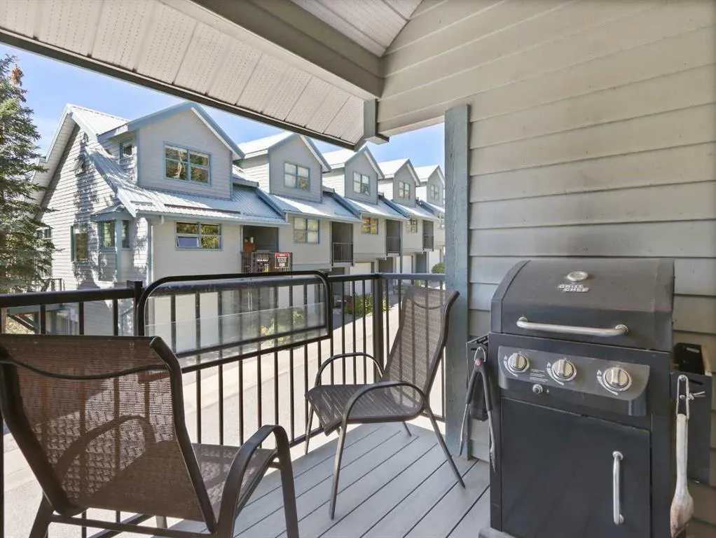242 Benchlands Terrace, #24