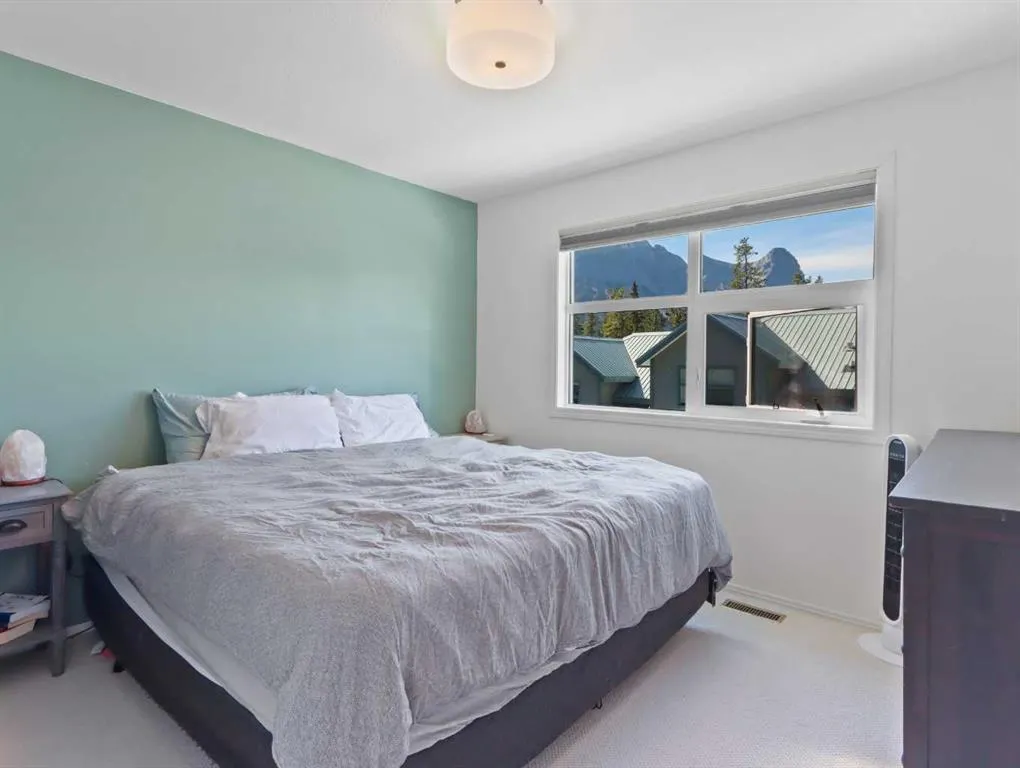 242 Benchlands Terrace, #24