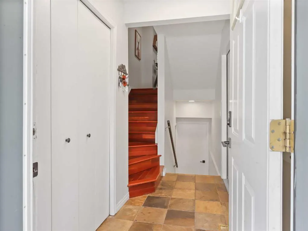 242 Benchlands Terrace, #24