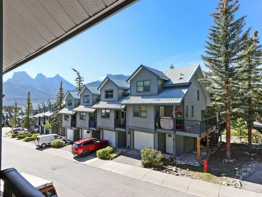 242 Benchlands Terrace, #24