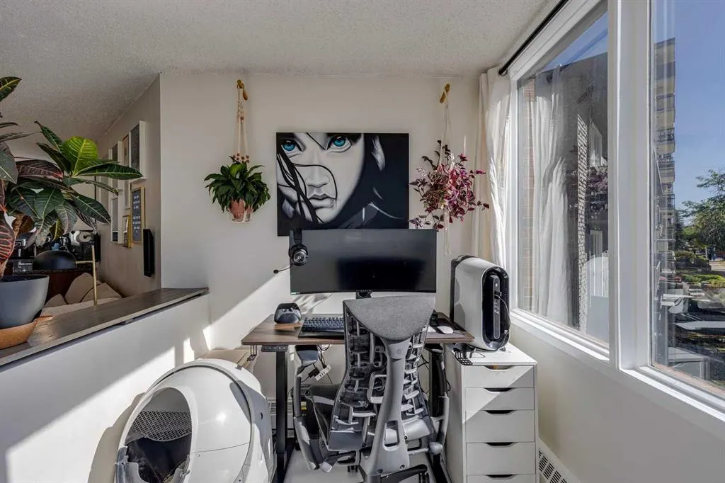 626 15 Avenue SW, #302