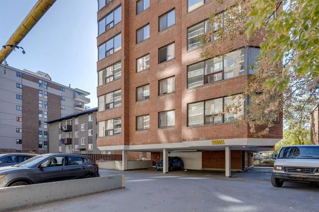 626 15 Avenue SW, #302