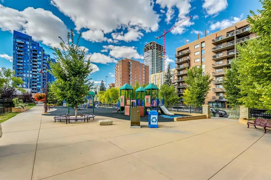 626 15 Avenue SW, #302