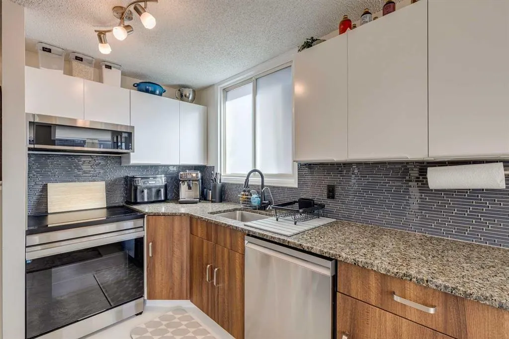 626 15 Avenue SW, #302