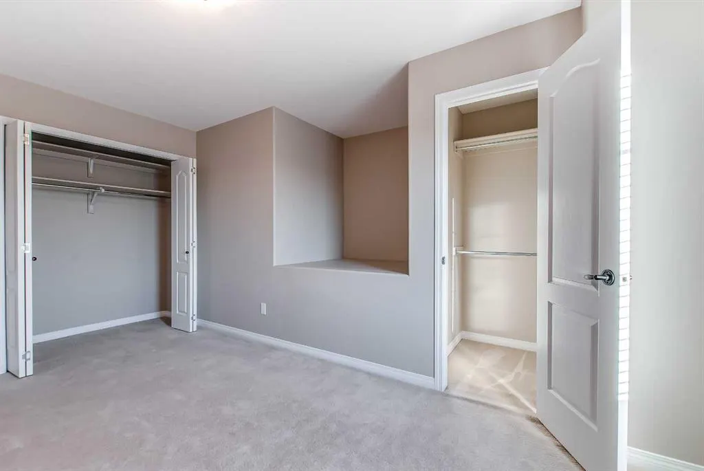 298 Somerset Way SE, #32