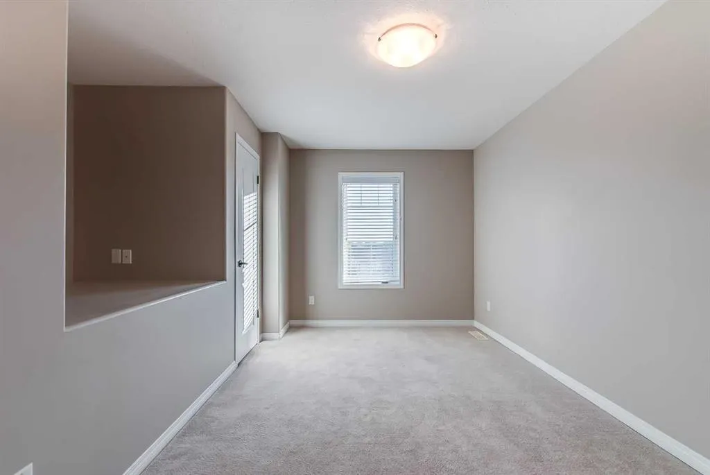 298 Somerset Way SE, #32