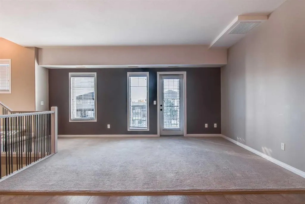 298 Somerset Way SE, #32