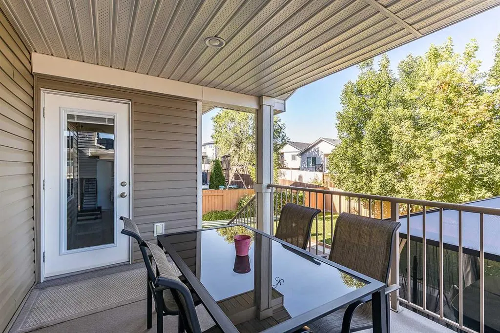 16 Ranchview Way NE