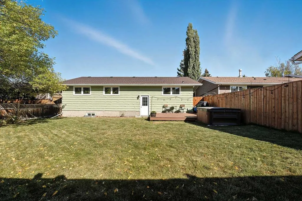 5215 38 Street Crescent