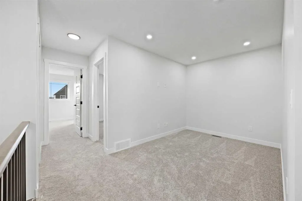 2146 Bayview Drive SW