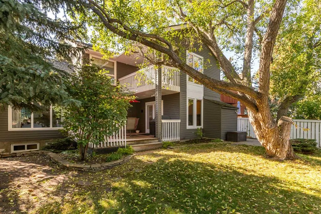 4 Wood Willow Place SW