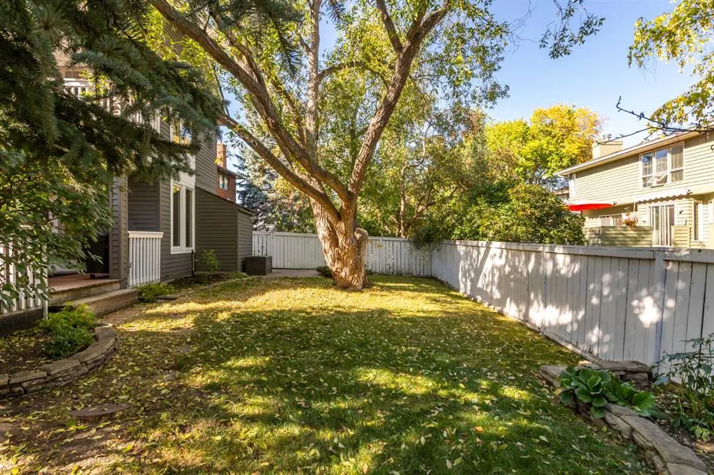 4 Wood Willow Place SW