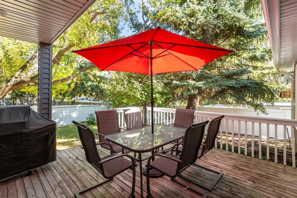 4 Wood Willow Place SW