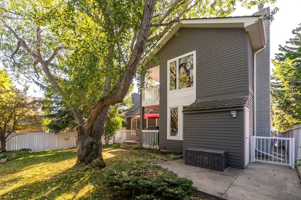 4 Wood Willow Place SW
