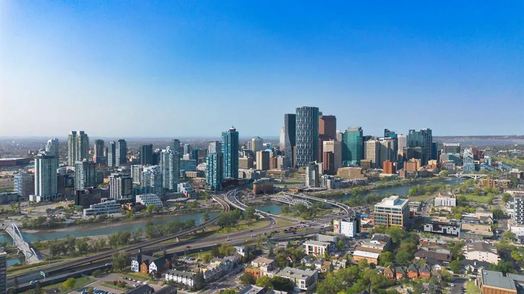 830 Centre Avenue NE, #406