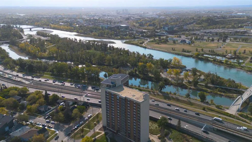 830 Centre Avenue NE, #406