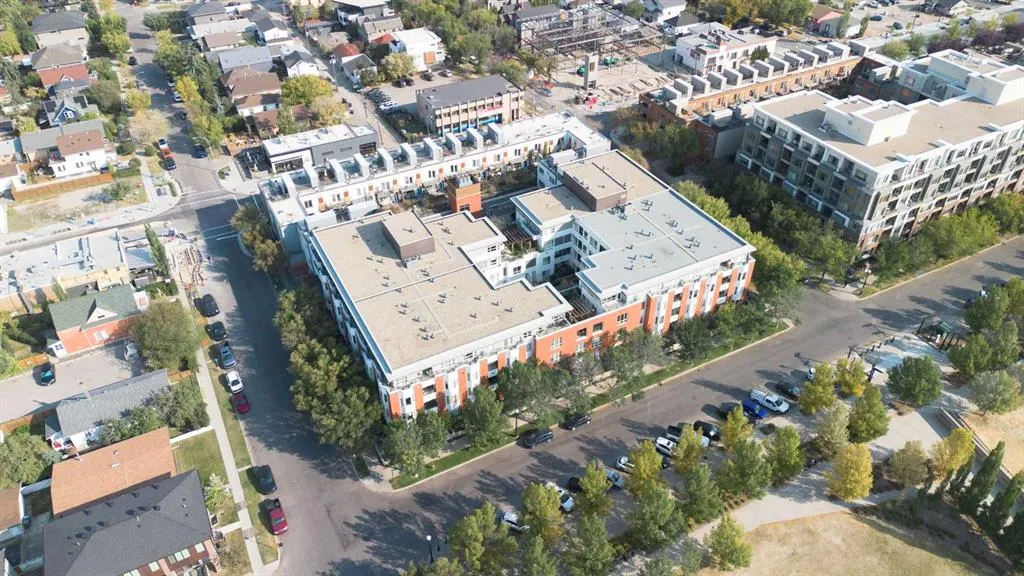 830 Centre Avenue NE, #406