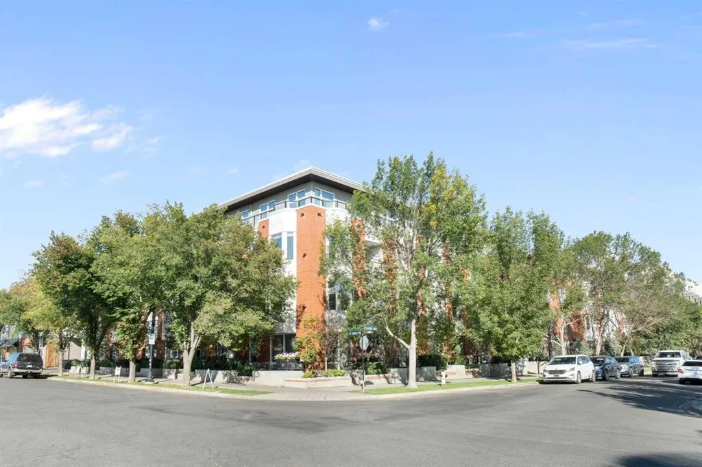 830 Centre Avenue NE, #406