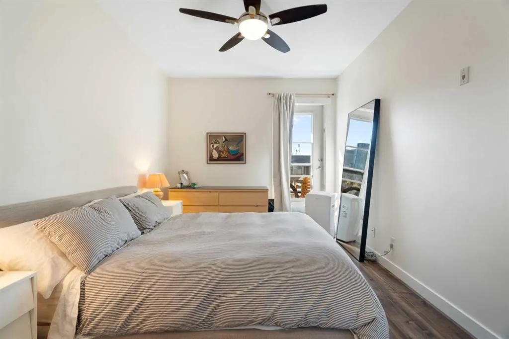 830 Centre Avenue NE, #406