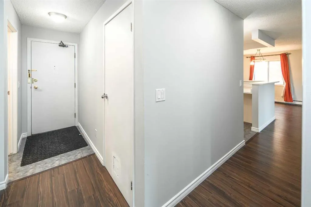 545 18 Avenue SW, #310