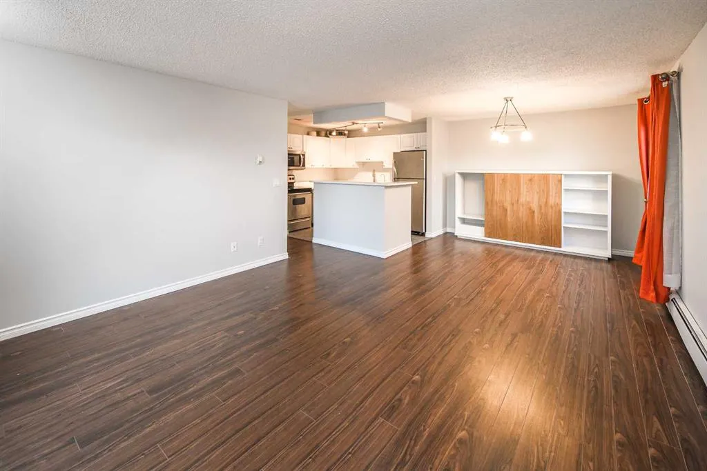 545 18 Avenue SW, #310