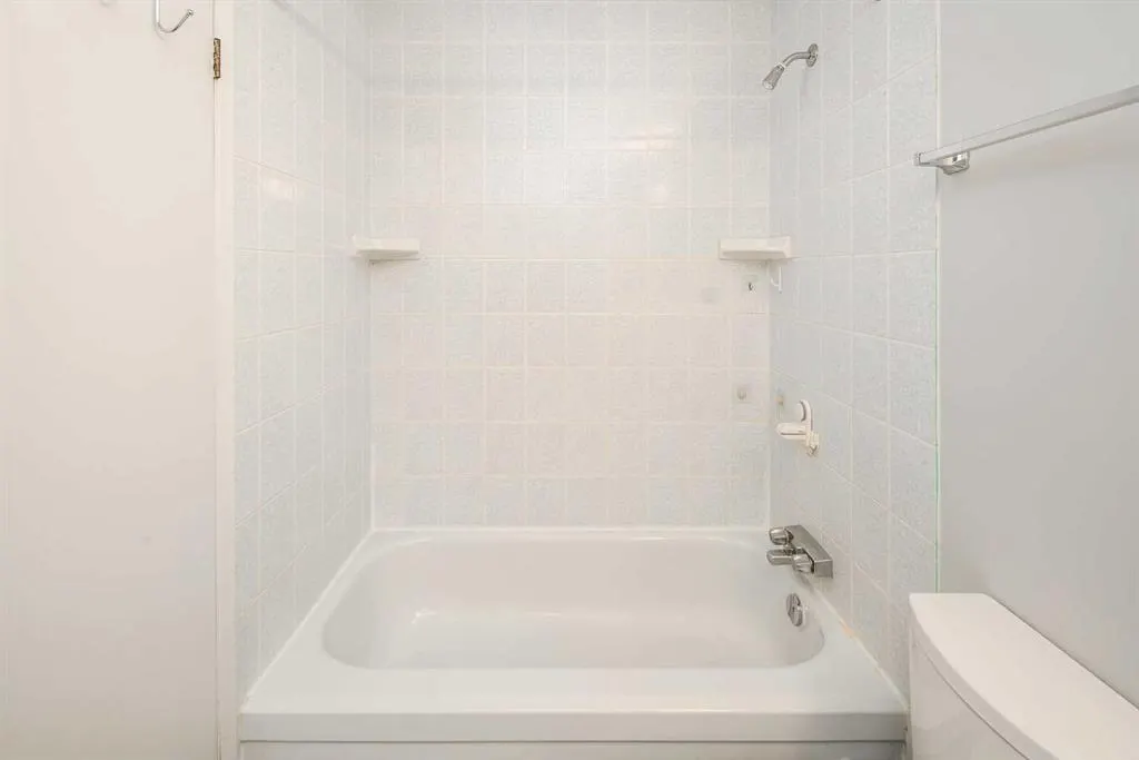 545 18 Avenue SW, #310
