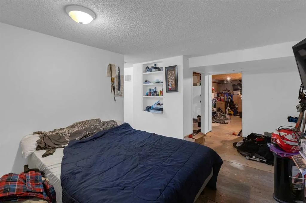 31 Rundlelawn Court NE
