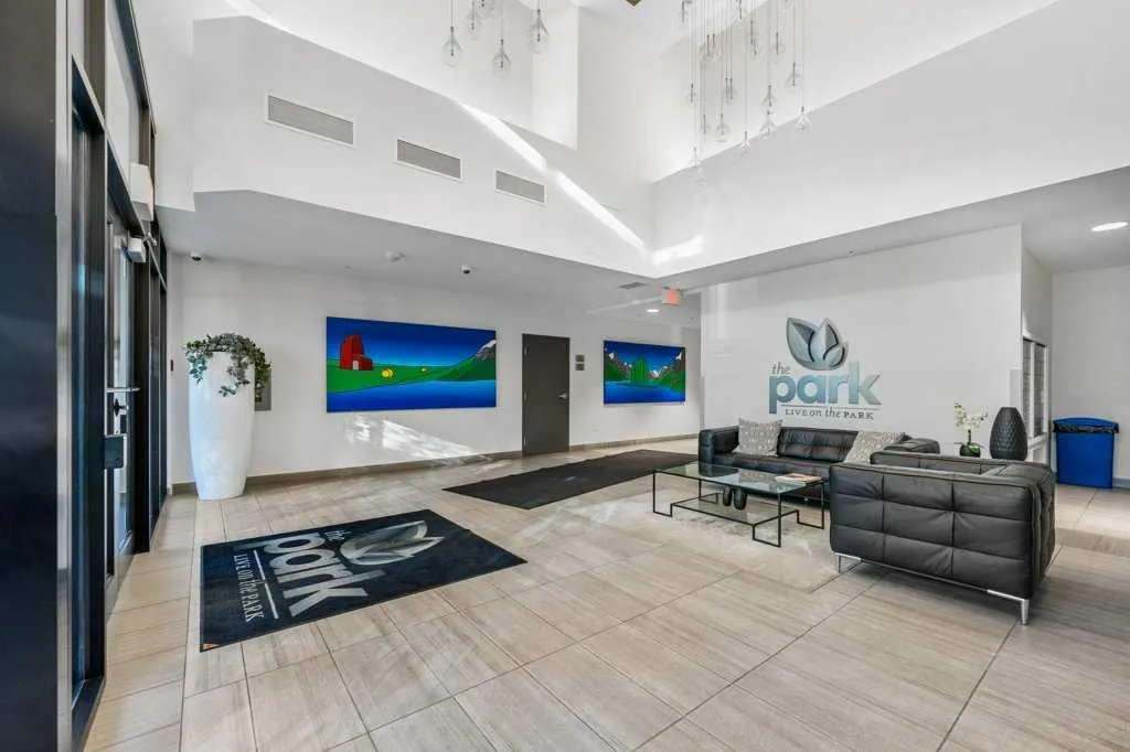 303 13 Avenue SW, #810