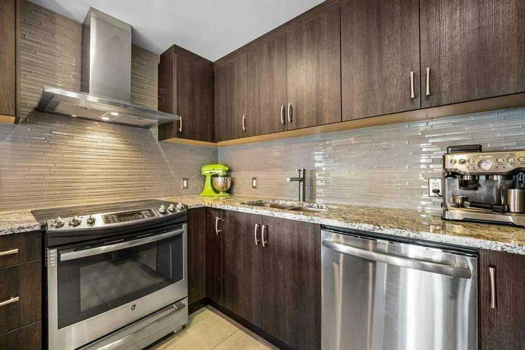 303 13 Avenue SW, #810