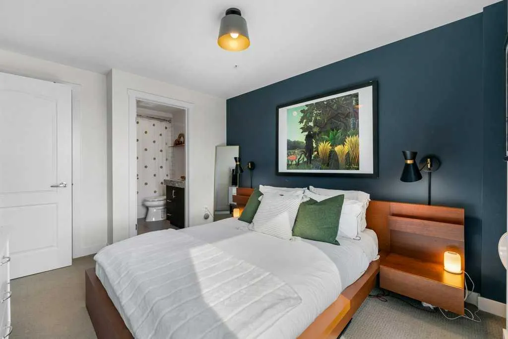 303 13 Avenue SW, #810