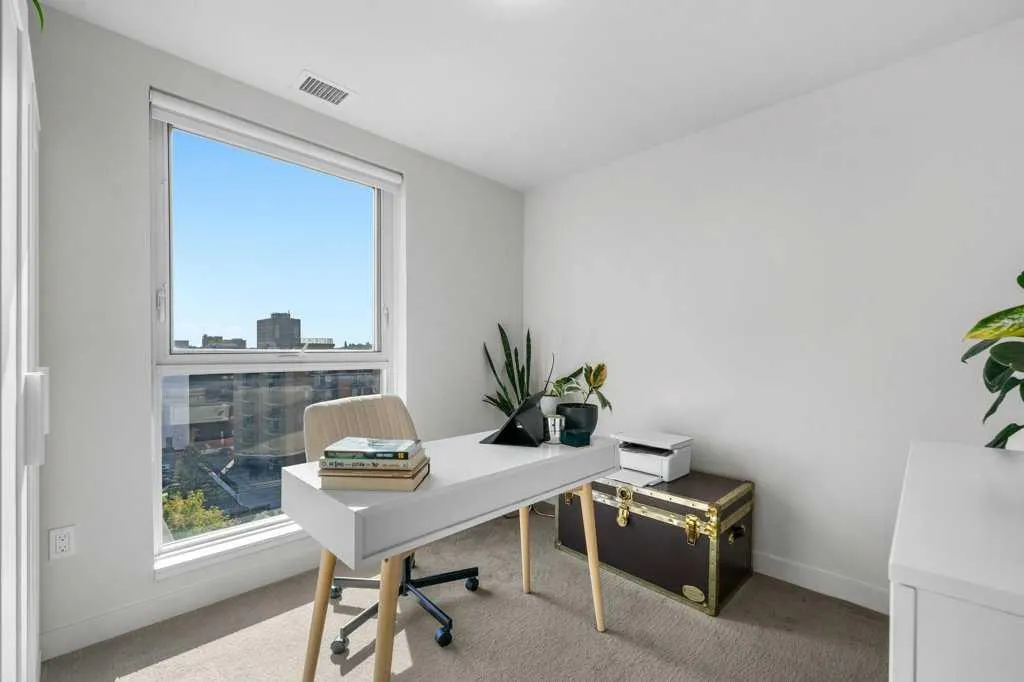 303 13 Avenue SW, #810