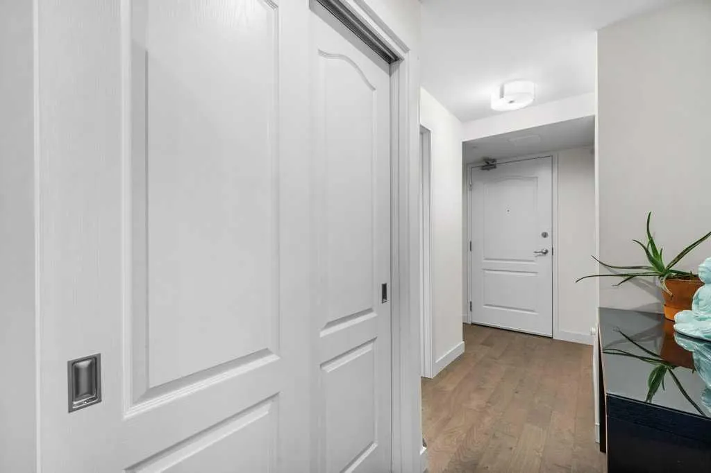 303 13 Avenue SW, #810