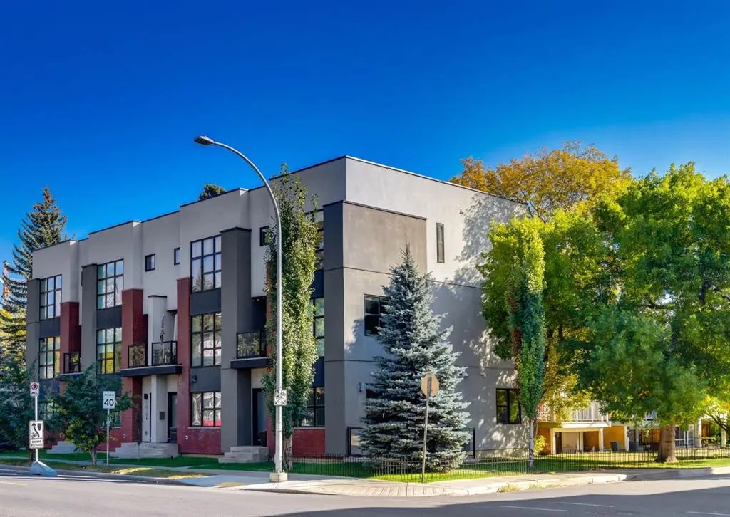 2020 2 Street SW