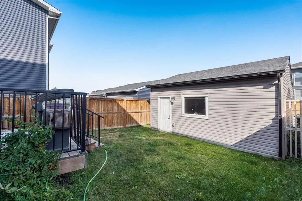 154 Creekside Drive SW