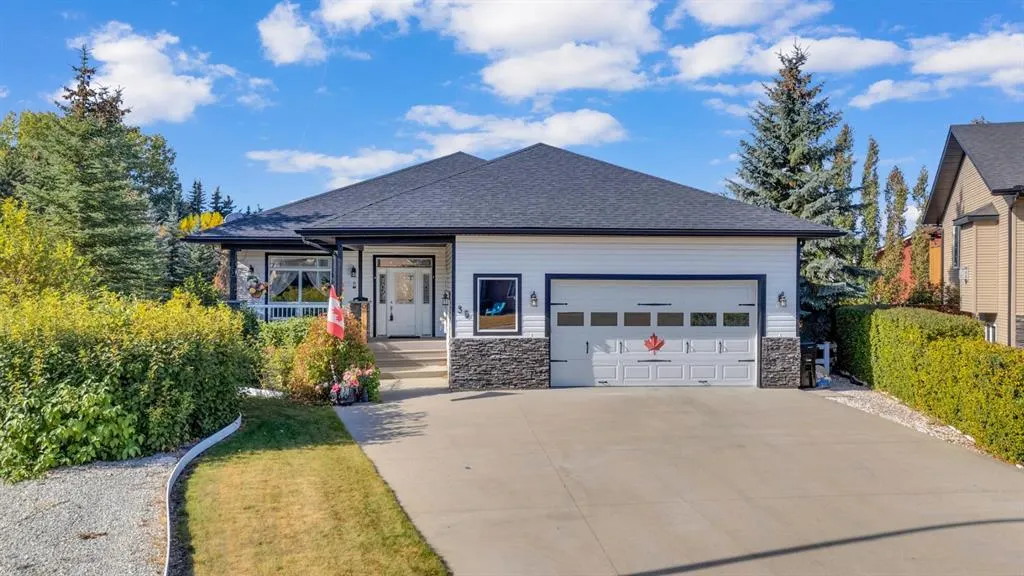 35 Vantage Crescent