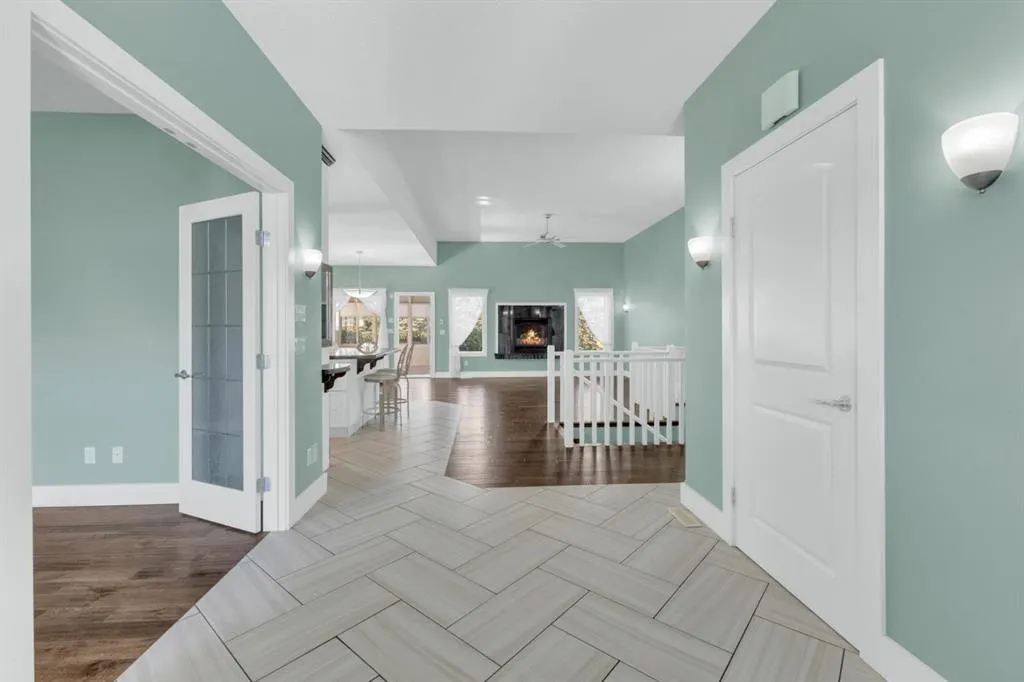 35 Vantage Crescent