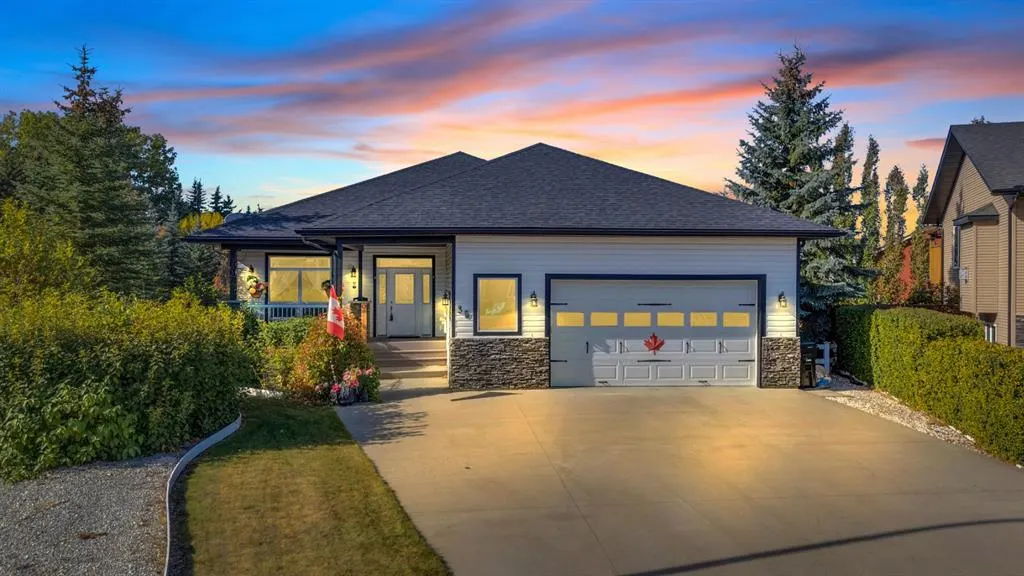 35 Vantage Crescent