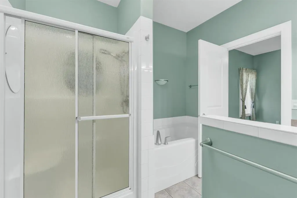 35 Vantage Crescent