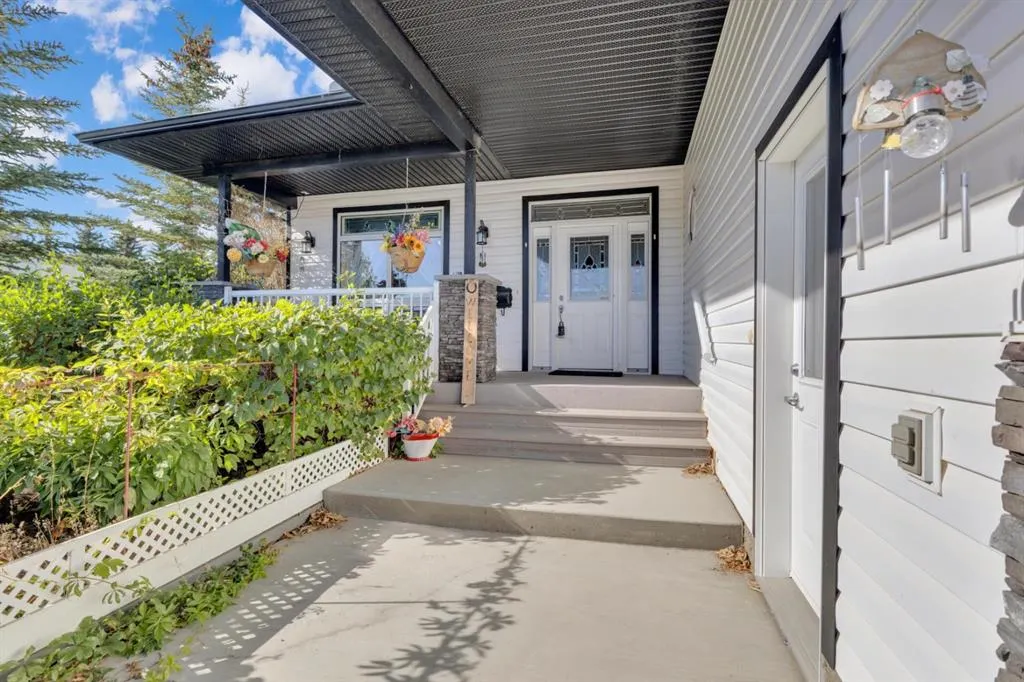 35 Vantage Crescent
