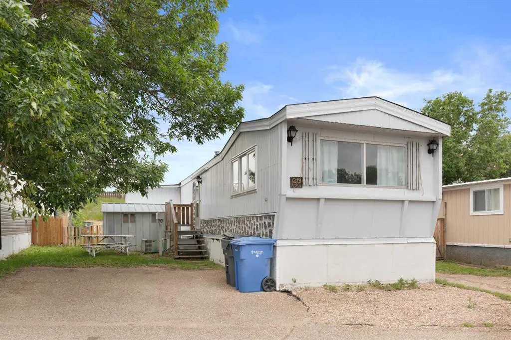 219 Fairchild Street SW