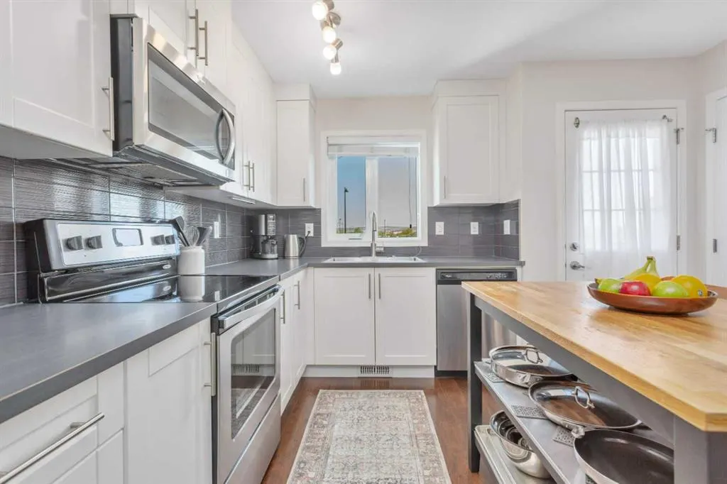 339 Viscount Drive, #303