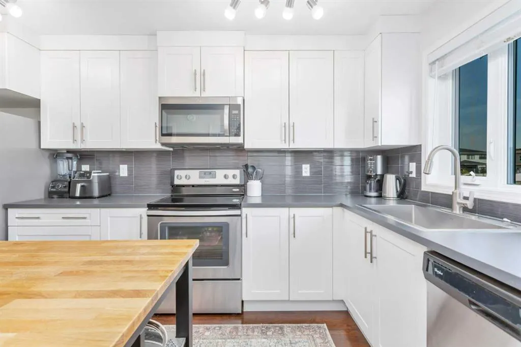 339 Viscount Drive, #303