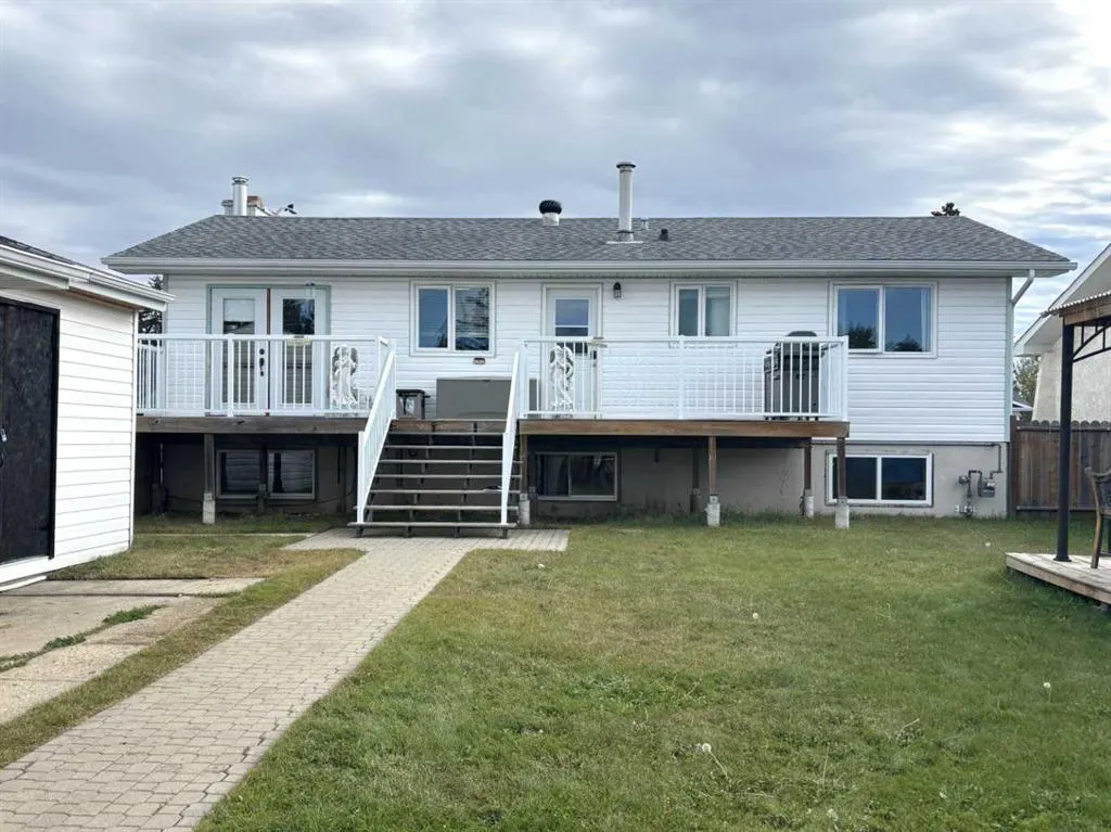 14 Sakwatamau Drive
