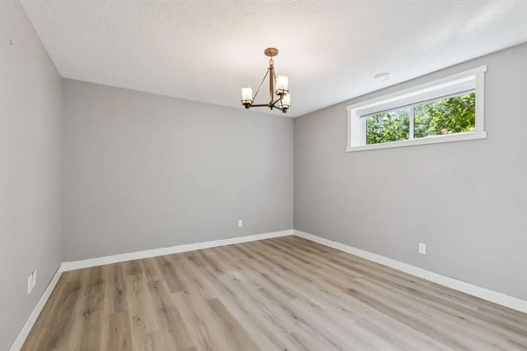 36 Sunrise Crescent