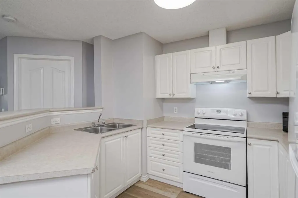6000 Somervale Court SW, #6118