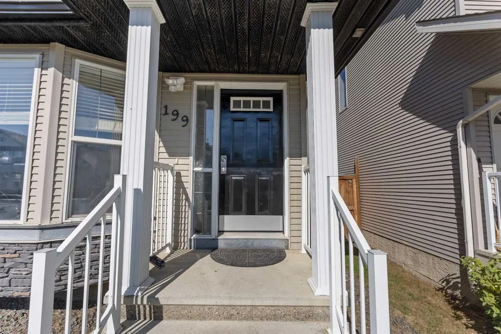 199 Cranberry Close SE