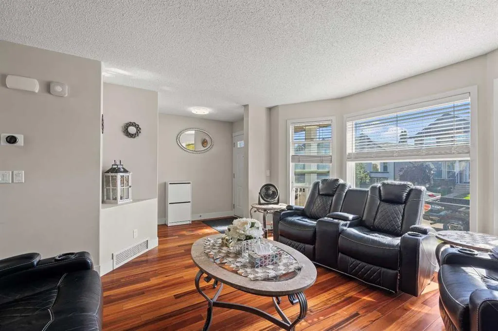 199 Cranberry Close SE